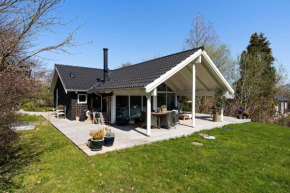 Holiday Home Within Walking Distance To The Water, Vejby